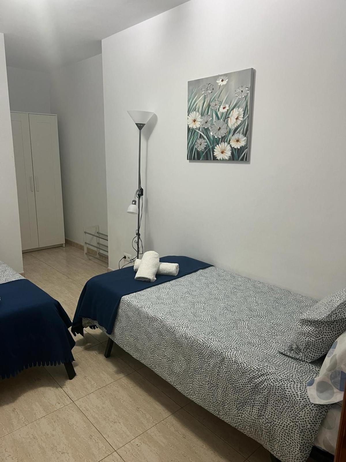 AR Home - New Lovely 3 bedroom apartment in Telde Buitenkant foto